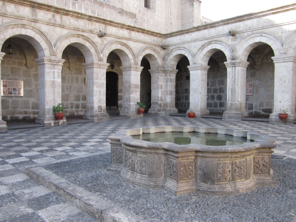 Beautiful cloisters at La Compania