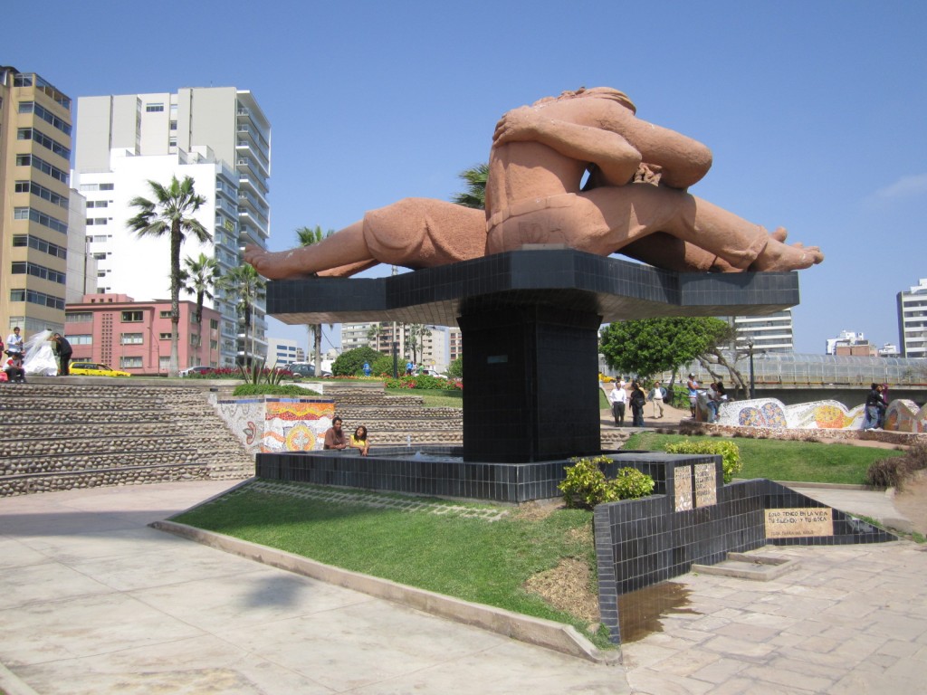 El Beso, The Kiss, Victor Delfin, Parque del Amor